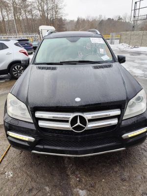 Mercedes-Benz GL X164 450 4Matic 7G-TRONIC 2012