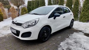 Kia Rio III 1.2 Dream Team Edition 2013