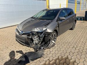 Toyota Auris II 1.8 HSD Luna 2016