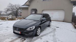 Volvo V60 I D4 Geartronic Summum 2017