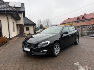 Volvo V60 I D3 Summum 2016