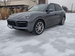 Porsche Cayenne III GTS 2021