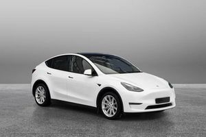 Tesla Model Y Long Range Dual Motor AWD 2023