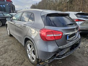 Mercedes-Benz GLA 220 CDI 4Matic 7G-DCT Urban 2015