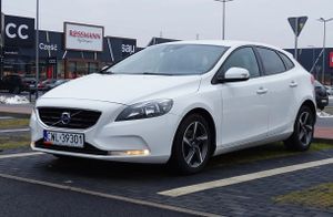Volvo V40 II D2 Momentum 2012