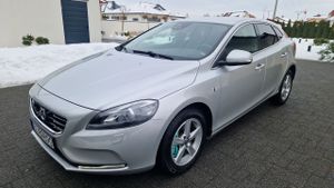 Volvo V40 II D3 Geartronic Momentum 2016