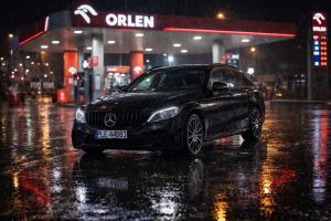 Mercedes-Benz C W205 220 d 4MATIC 9G-TRONIC 2019