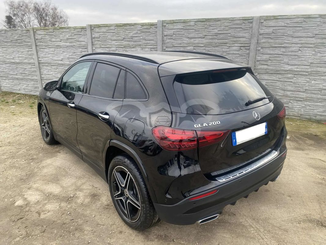 Mercedes-Benz GLA 200 mHEV AMG Line 7G-DCT 2024