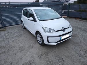Volkswagen Up! (BlueMotion Technology) sound 2018