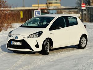 Toyota Yaris III Hybrid 100 Active EU6 2017