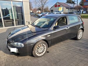 Alfa Romeo 147 1.9 JTD 8V M-Jet DPF Progression 2005