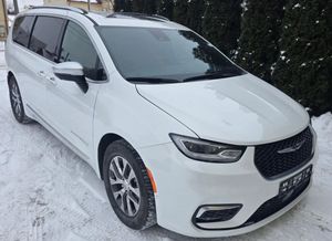 Chrysler Pacifica 2023