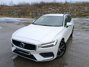 Volvo V60 II B3 B Geartronic Momentum Pro 2022