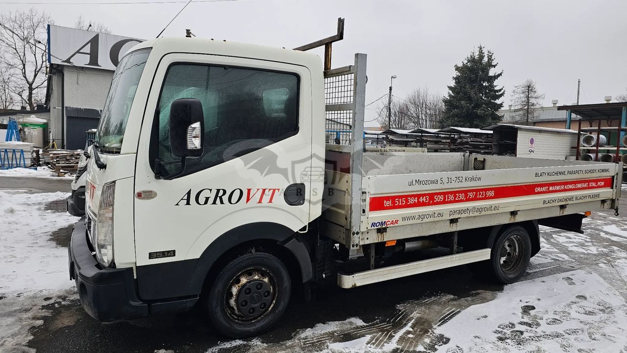 Nissan Cabstar 2015