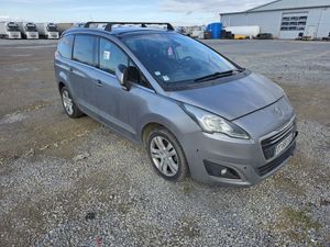 Peugeot 5008 I BlueHDI 120 EAT6 Stop & Start Allure 2015
