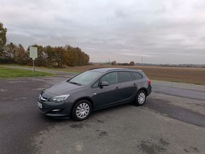 Opel Astra J 1.4 Turbo Sport 2013