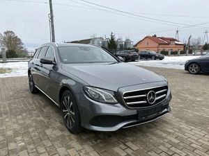 Mercedes-Benz E W213 300 de 9G-TRONIC Avantgarde 2019