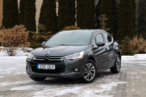 Citroën DS4 BlueHDi 120 Urban Show 2012