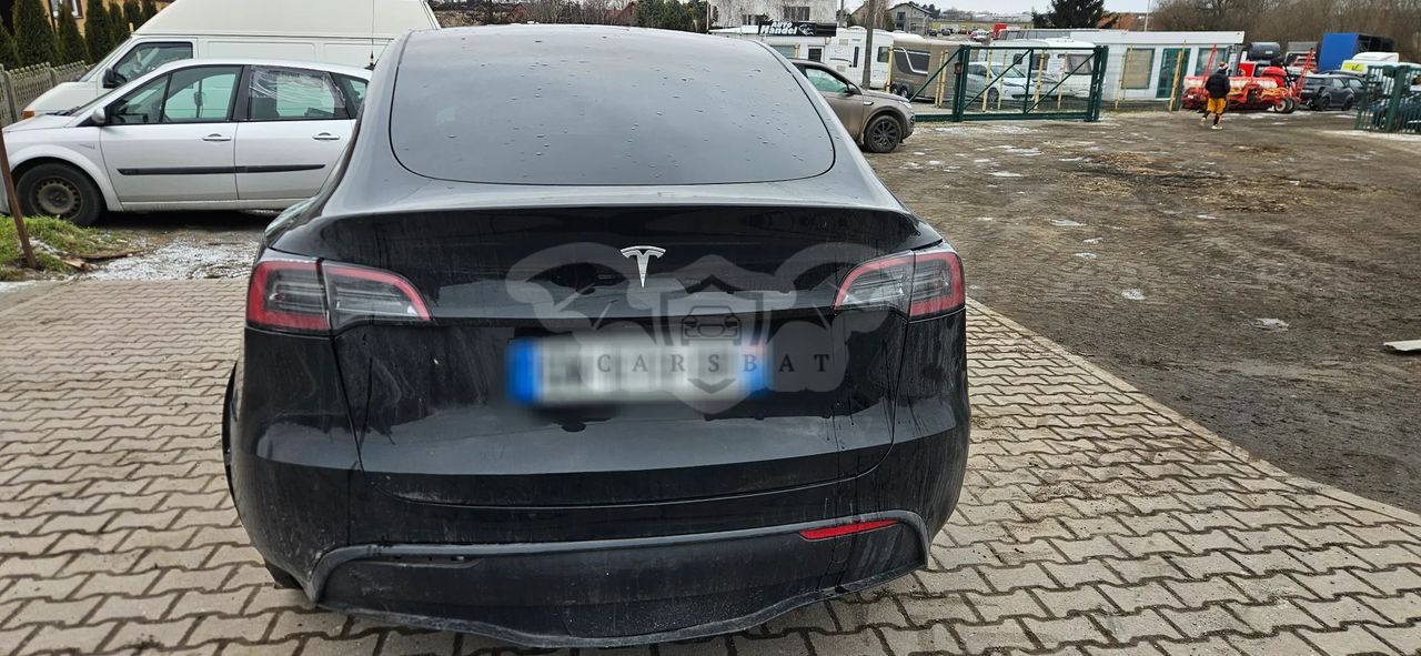 Tesla Model Y RWD 2024