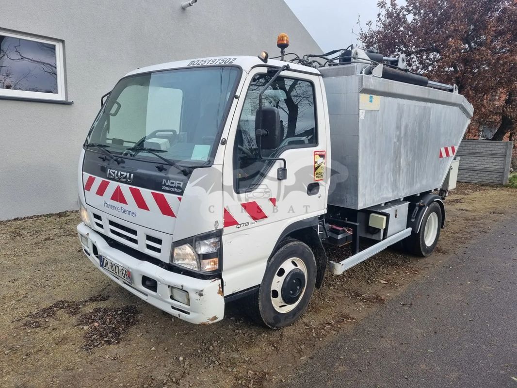 Isuzu NQR 2008