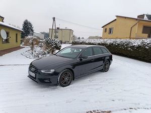 Audi A4 B8 2.0 TDI DPF quattro Attraction 2012