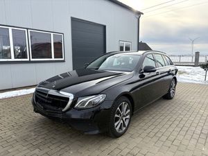 Mercedes-Benz E W213 300 de 9G-TRONIC 2019