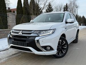 Mitsubishi Outlander III Intense + 2015