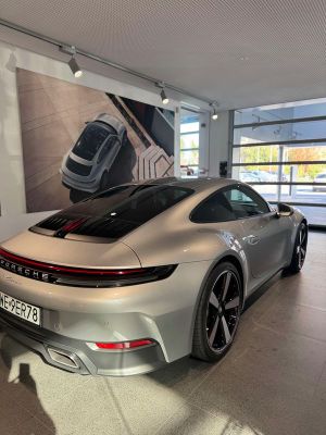 Porsche 911 992 Carrera 2024