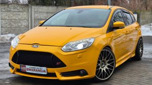 Ford Focus Mk3 2.0 EcoBoost ST mit Leder-Exclusiv-Paket 2013