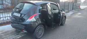 Lancia Ypsilon 1.2 8V Silver 2013