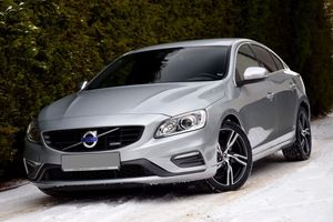 Volvo S60 II D4 Geartronic RDesign 2014