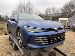 Volkswagen Passat B9 2.0 TDI SCR DSG Elegance 2024