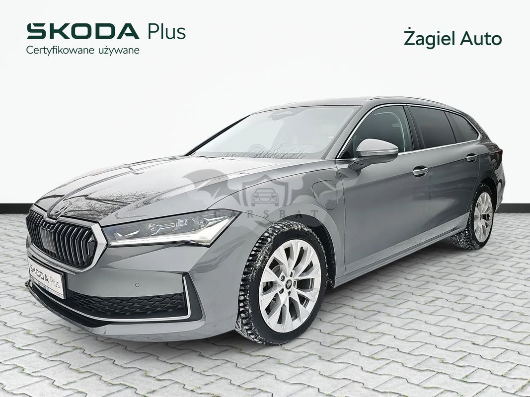 Skoda Superb VI 1.5 TSI Plug-in Hybrid Selection DSG 2025