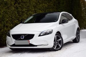 Volvo V40 II D3 Geartronic Summum 2013