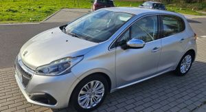 Peugeot 208 I PureTech 82 Allure 2017