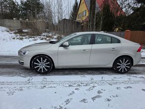 Volvo S60 II D4 Geartronic Summum 2017