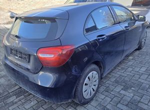 Mercedes-Benz A W176 180 CDI (BlueEFFICIENCY) 2016
