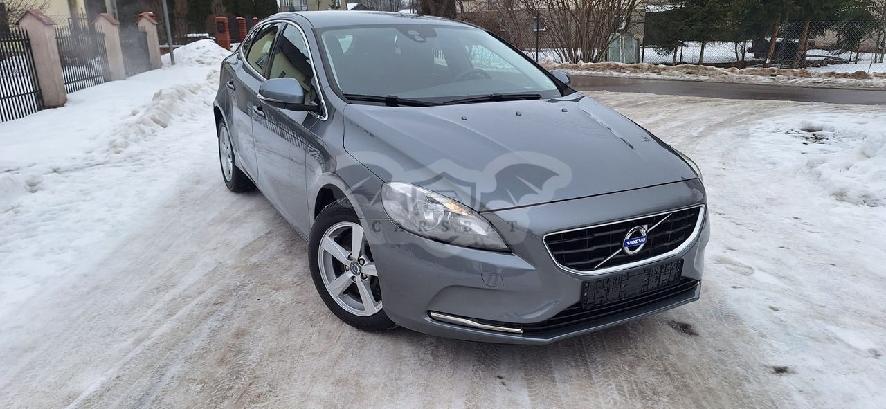 Volvo V40 II D4 Summum 2014