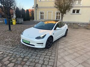 Tesla Model 3 Standard Range Plus 2021