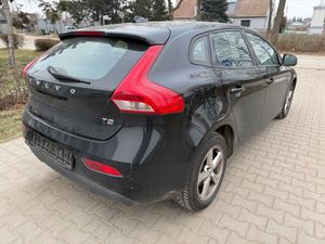 Volvo V40 II T2 Momentum 2016