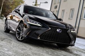 Lexus ES 300h F Sport 2020