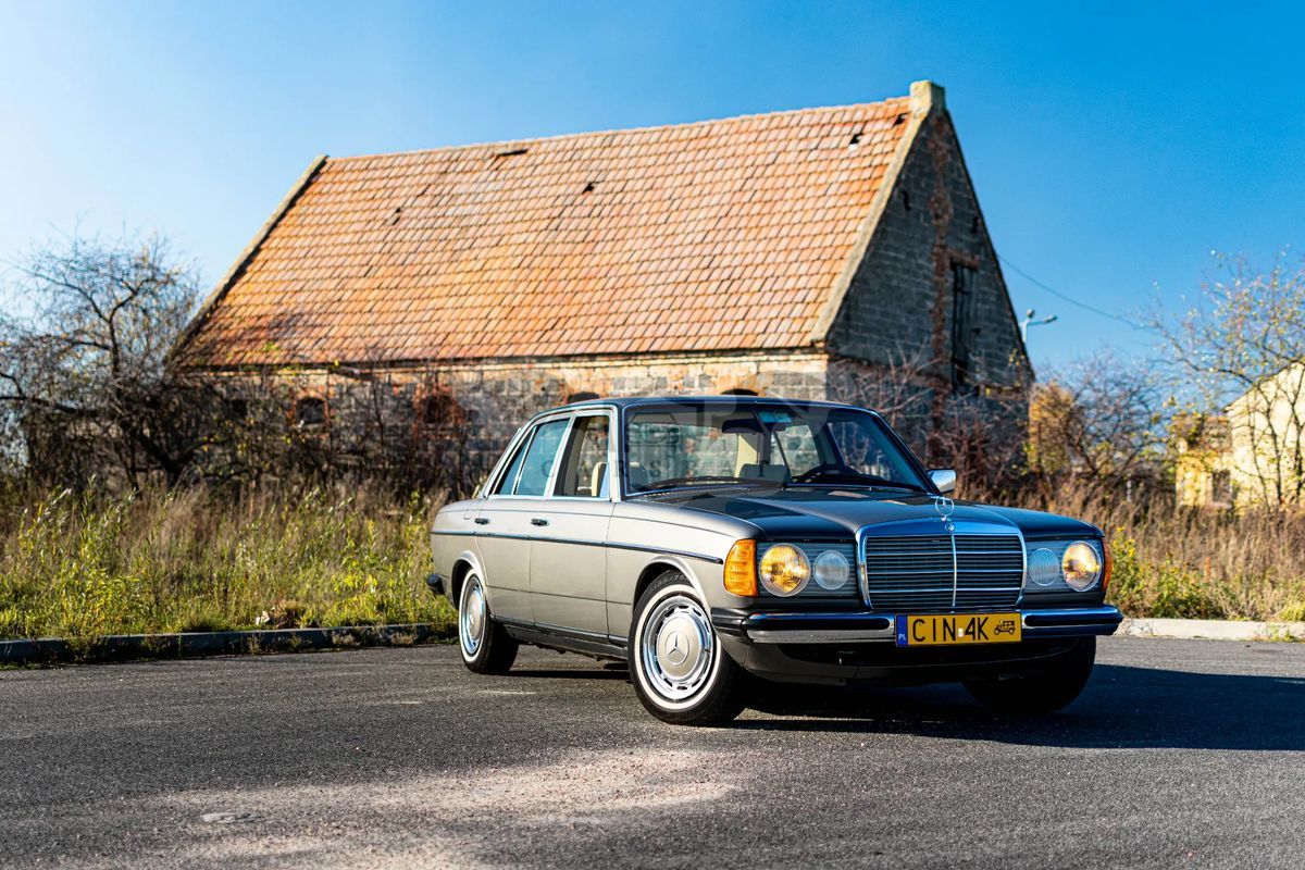 Mercedes-Benz E 1981
