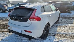 Volvo V40 II D4 Geartronic RDesign 2016