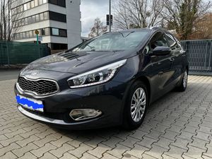 Kia Ceed II 1.6 GDI Fifa World Cup Edition 2014
