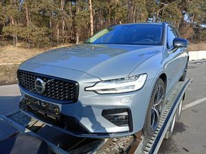 Volvo V60 II B4 D Plus Dark 2023