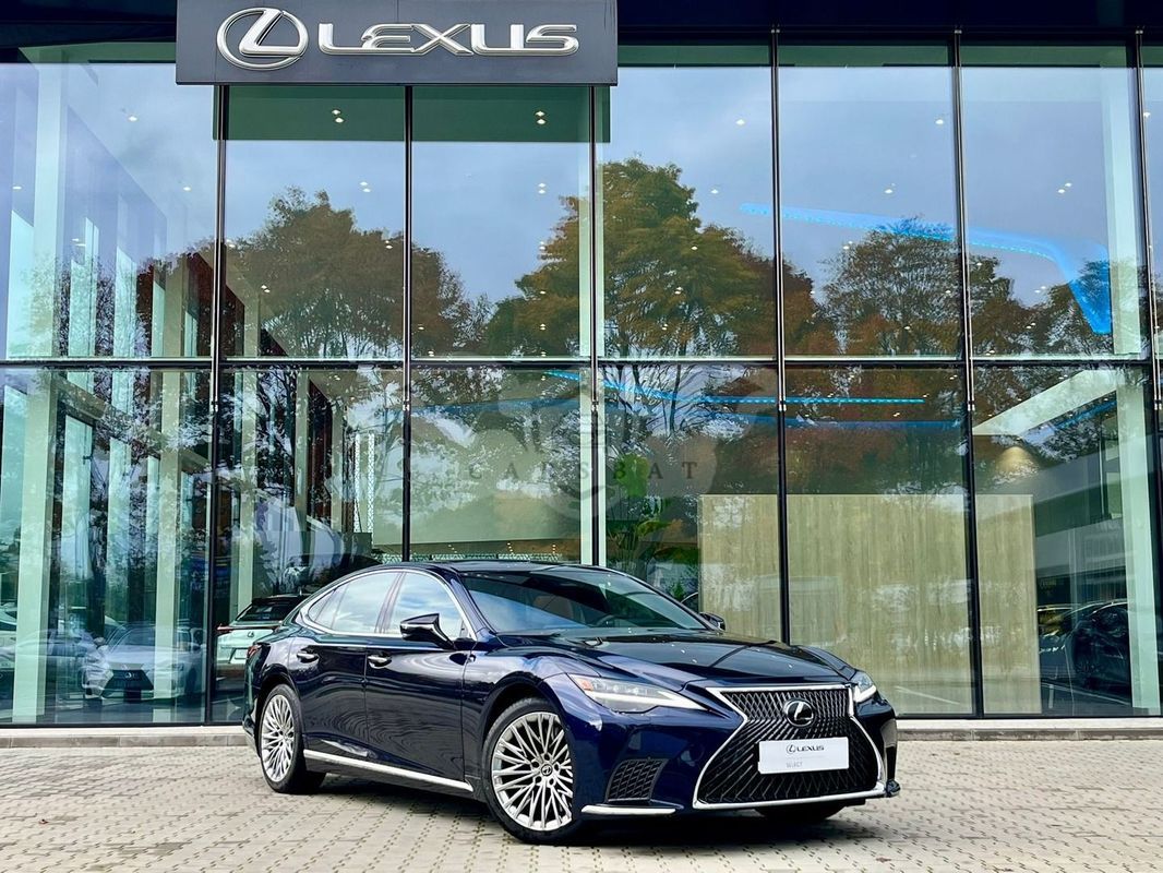 Lexus LS V 500h Prestige AWD 2024