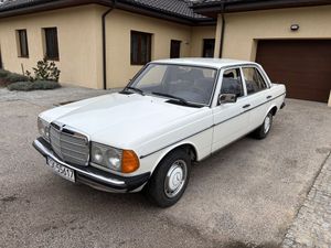 Mercedes-Benz E 1978