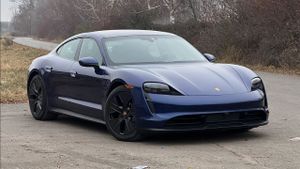 Porsche Taycan 4 2021