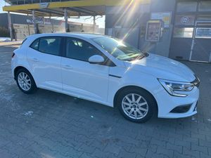 Renault Megane IV dCi 95 FAP LIMITED 2017