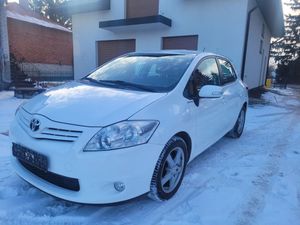 Toyota Auris I 1.33 VVT-i Luna 2012